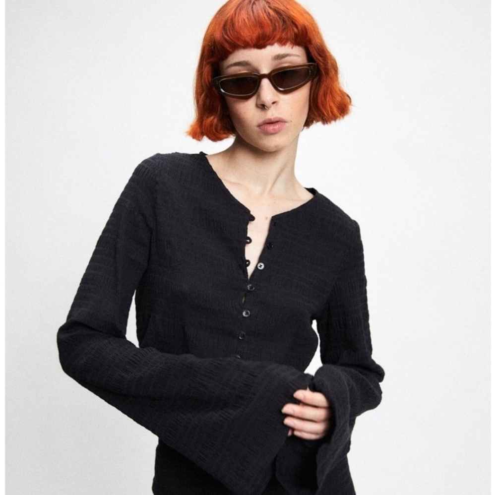 Rita Row Jali Top in black sz. M